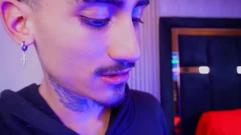 Sr. Eros online show from April 14, 8:06 am