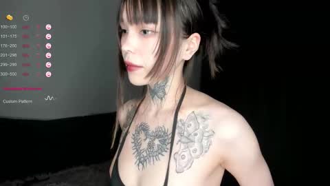 Ester online show from October 7, 2:46 pm