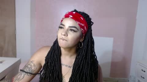 dark_flama online show from March 29, 2:35 am