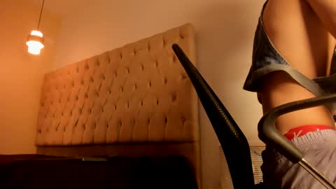 darkknightx01 online show from September 16, 7:00 am