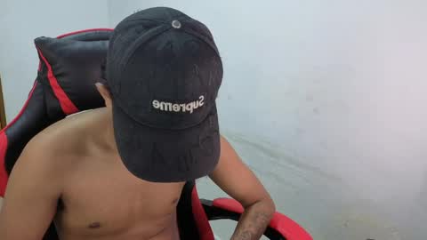 darknigthx online show from April 18, 2:13 am