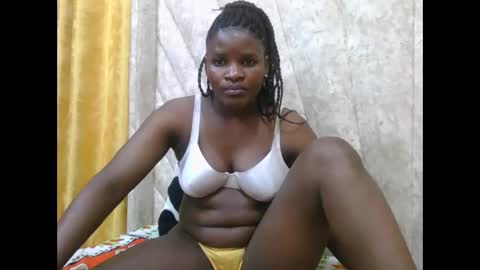 Snapshot of darknipples2 chatting on October 7, 2:18 am SHANICE online show from October 7, 2:18 am