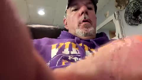 Snapshot of darknite083072 chatting on September 28, 1:31 pm darknite083072 online show from September 28, 1:31 pm
