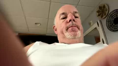 Snapshot of darknite083072 chatting on October 11, 2:43 pm darknite083072 online show from October 11, 2:43 pm