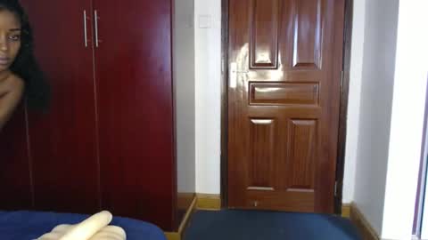 darktanqueen online show from March 17, 6:07 am