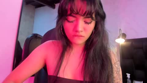 Snapshot of darky_doll chatting on October 19, 4:28 am Darky Doll online show from October 19, 4:28 am