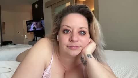 Mommy online show from March 19, 6:57 pm