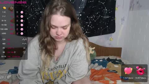 Snapshot of darling_tony18 chatting on September 24, 1:29 pm darling_tony18 online show from September 24, 1:29 pm