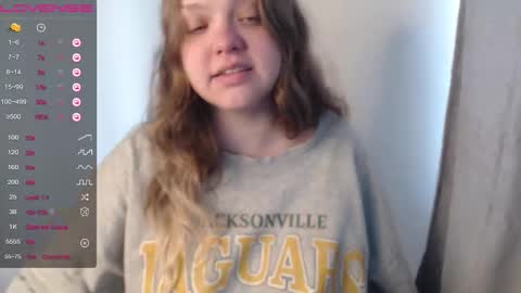 Snapshot of darling_tony18 chatting on September 23, 1:27 pm darling_tony18 online show from September 23, 1:27 pm