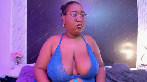  Darnell Queen online show from November 6, 1:08 am