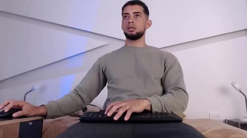 Kael online show from October 22, 3:03 pm