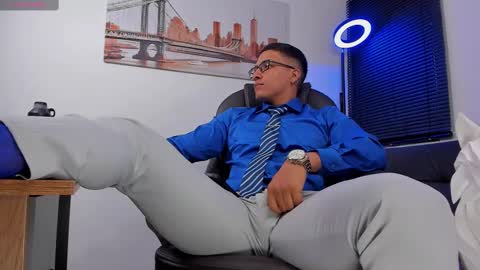 Dash online show from September 17, 1:25 pm