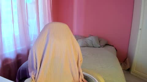 Snapshot of dashechka chatting on October 1, 7:51 am Dasha online show from October 1, 7:51 am