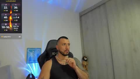 Snapshot of dave_max93 chatting on October 7, 7:43 pm DAVE MAX online show from October 7, 7:43 pm