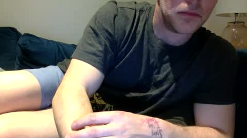 daveb709709709 online show from December 17, 2:40 am