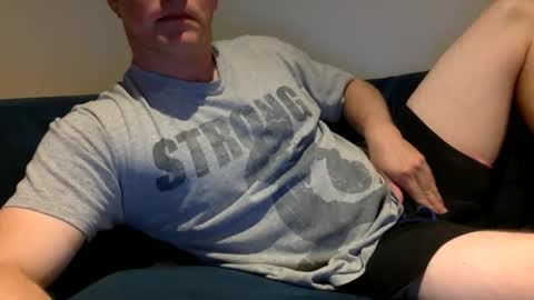 daveb709709709 online show from October 5, 2:31 am