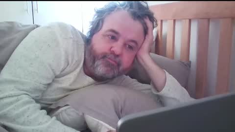 Dave notts online show from March 1, 8:45 am