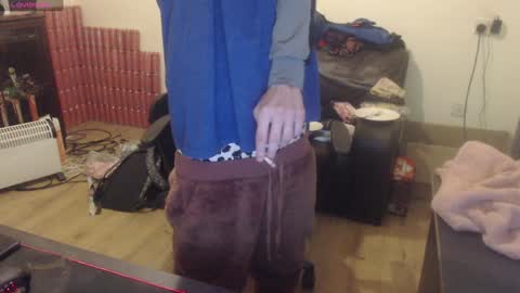 dave online show from December 4, 5:43 am