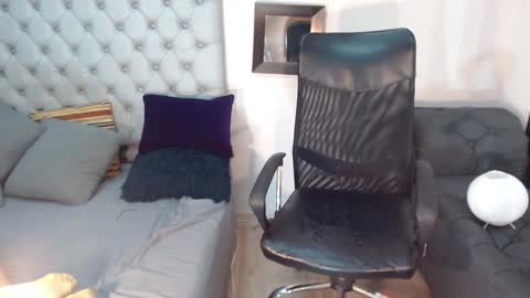 david_bandercock online show from December 20, 4:46 pm