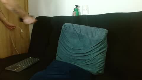 Twitter davidsanctum online show from October 3, 10:07 pm