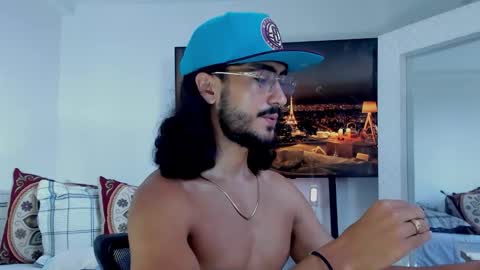 Hey im David that loves to explore and speak their fantasies. Very open talktative and nice. Feel free to chat with me online show from January 18, 2:48 pm