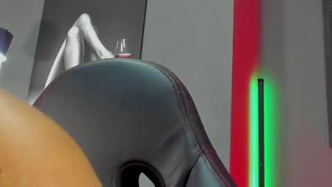 David Jons online show from November 12, 4:59 am