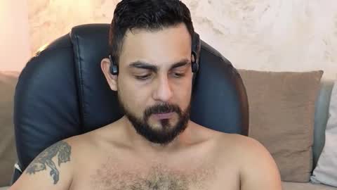 JF oliveira online show from October 27, 1:33 pm