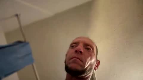 davidcav240 online show from October 14, 4:48 am