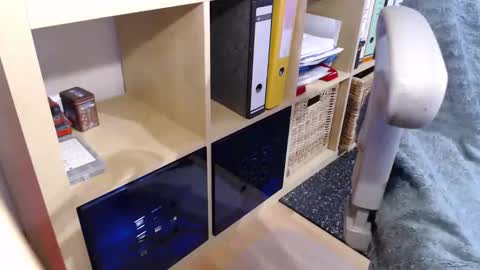 davidf4735 online show from February 26, 9:09 pm