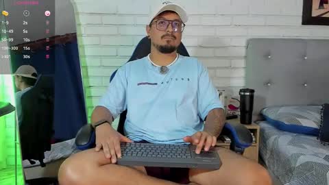 Snapshot of daviidevans chatting on September 26, 11:07 am David Evans online show from September 26, 11:07 am