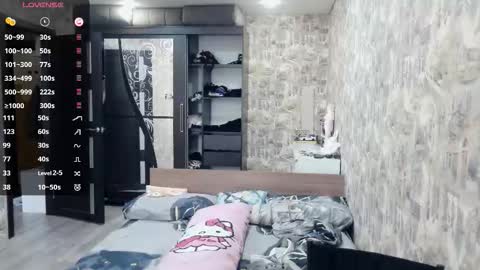 Alice online show from November 19, 8:35 am