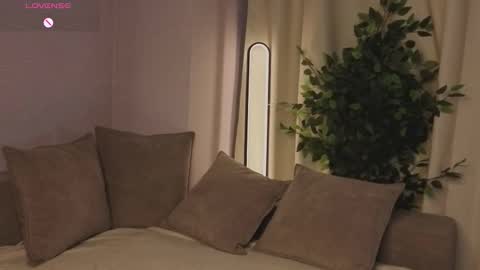 Snapshot of day_one_darling chatting on November 1, 4:55 am day_one_darling online show from November 1, 4:55 am