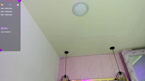 Snapshot of dayana_harlow2 chatting on October 14, 8:01 pm dayana_harlow2 online show from October 14, 8:01 pm