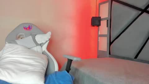 Snapshot of dayana_harlow2 chatting on February 16, 3:05 pm dayana_harlow2 online show from February 16, 3:05 pm