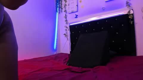 dayanroux online show from October 13, 12:40 pm