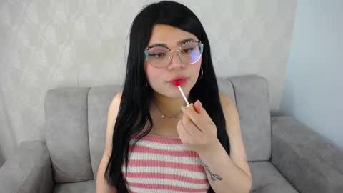 Snapshot of dayis_butera chatting on February 25, 3:53 pm Dayanna online show from February 25, 3:53 pm