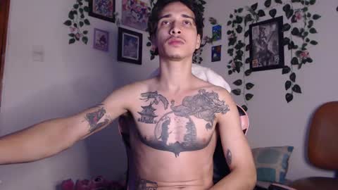 dazzayy online show from December 25, 12:59 am