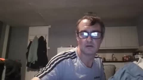 Dazzill online show from October 18, 6:34 pm