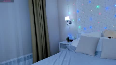 Jennifer online show from January 12, 11:34 pm