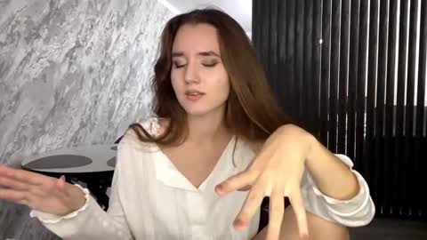 Anna online show from September 15, 3:24 pm