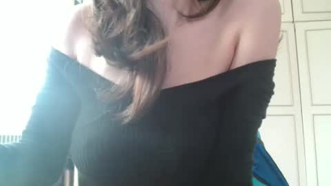 KamiDevi online show from March 28, 2:18 pm