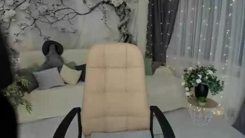 DegreeOfSincerity online show from October 4, 2:20 am