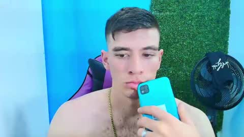 Snapshot of deiby_baby chatting on February 11, 1:52 am DEIBY online show from February 11, 1:52 am