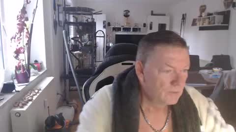 deinprinz2312 online show from November 17, 7:22 am