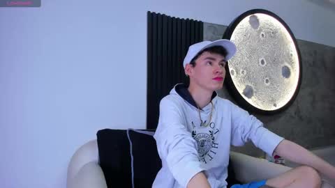 Snapshot of deivid_oficial20 chatting on September 15, 7:48 pm Deivid online show from September 15, 7:48 pm