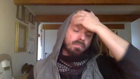 Hermes online show from February 12, 9:42 am