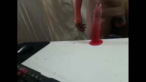 Snapshot of del_blaine_femboy chatting on October 22, 11:17 pm Del Blaine online show from October 22, 11:17 pm