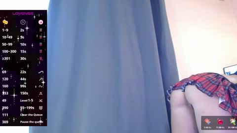 Snapshot of delicatekisss chatting on October 16, 8:36 am Nicole online show from October 16, 8:36 am