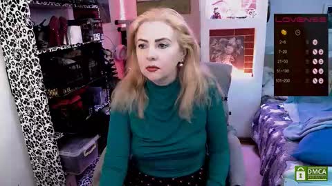 Delicacat online show from October 5, 10:45 am