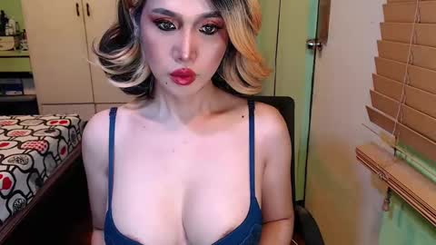 Mercedes online show from February 26, 2:19 am